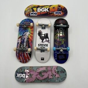 Tech Deck Toy Machine Lot Of 5 (2 Are Deck Only) Finger Skate Boards